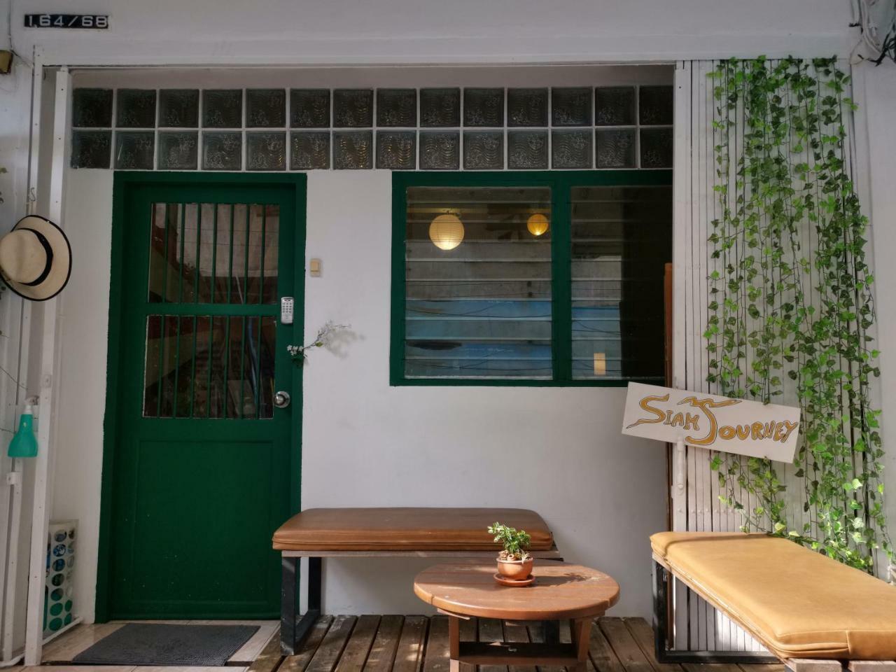 Siam Journey Guesthouse Bangkok Exterior photo